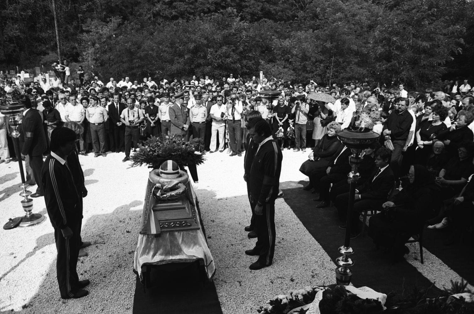 idokapszula_nb_i_1985_86_4_fordulo_drapal_janos_temetes.jpg