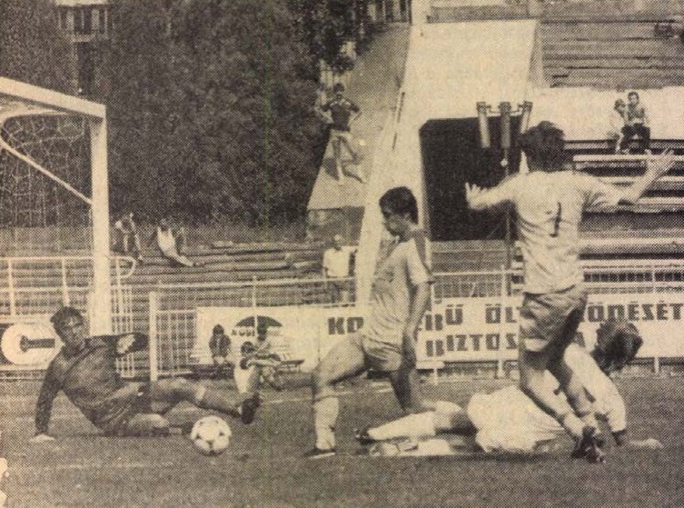 idokapszula_nb_i_1985_86_5_fordulo_mtk_vm_dmvsc_kajdy_mezo.jpg