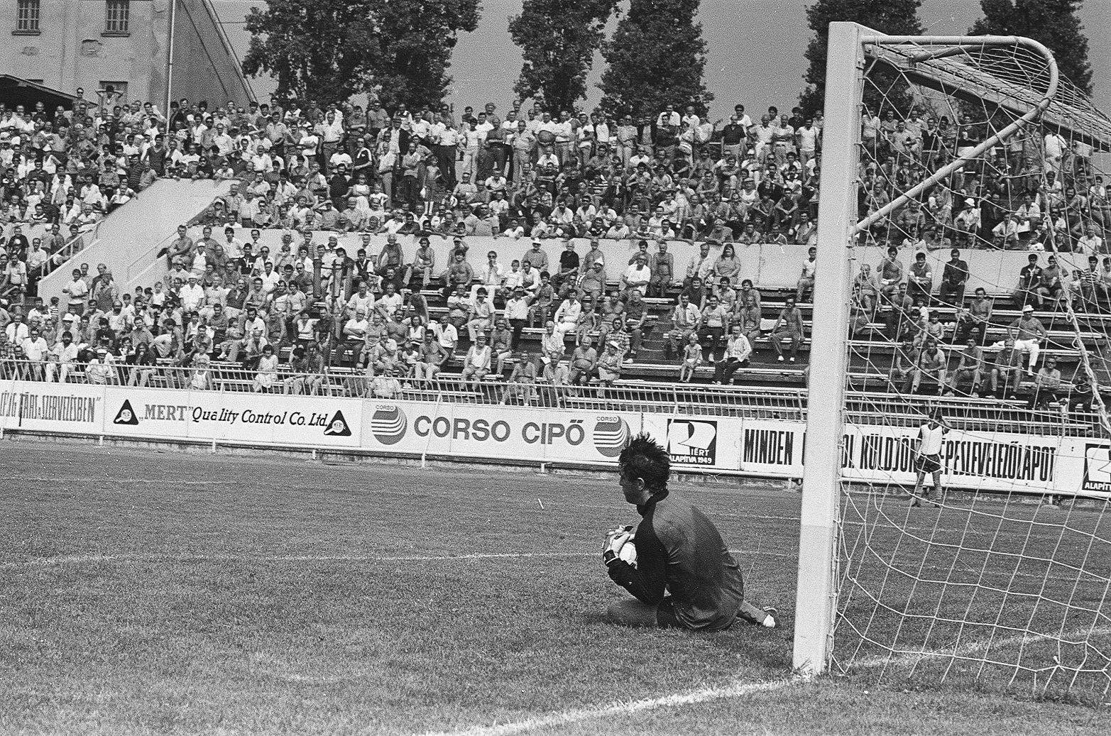 idokapszula_nb_i_1985_86_5_fordulo_mtk_vm_dmvsc_mezo_jozsef.jpg