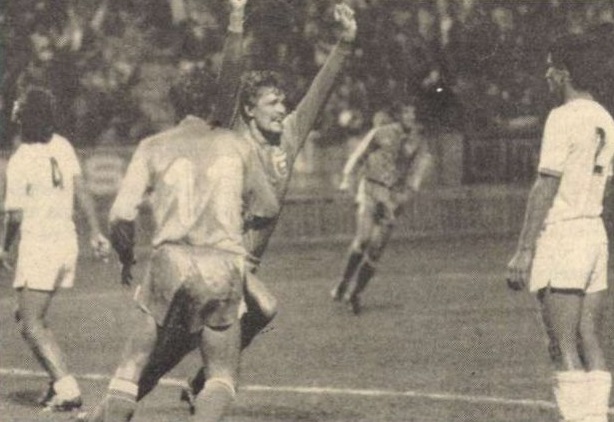 idokapszula_nb_i_1985_86_7_fordulo_videoton_bekescsaba_disztl_laszlo.jpg