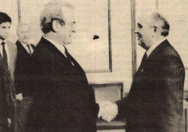 idokapszula_nb_i_1985_86_8_fordulo_mihail_gorbacsov_johannes_rau.jpg