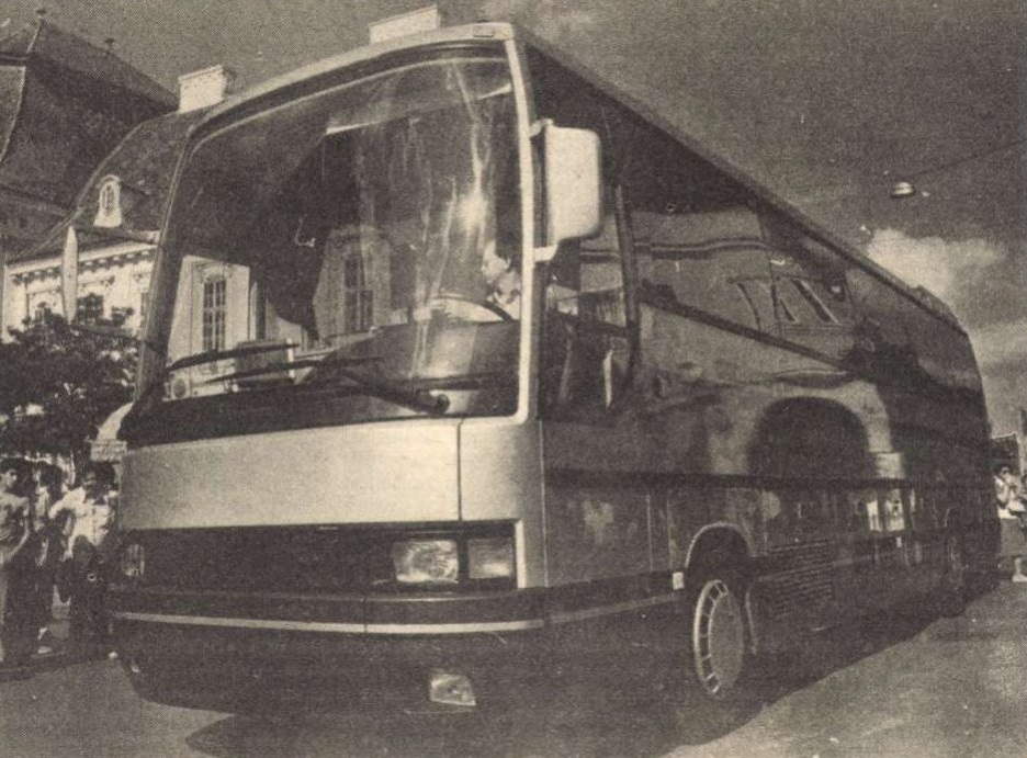 idokapszula_nb_i_1985_86_9_fordulo_ikarus_konferenciabusz.jpg