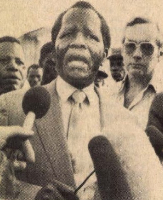 idokapszula_nb_i_1985_86_9_fordulo_oliver_tambo.jpg