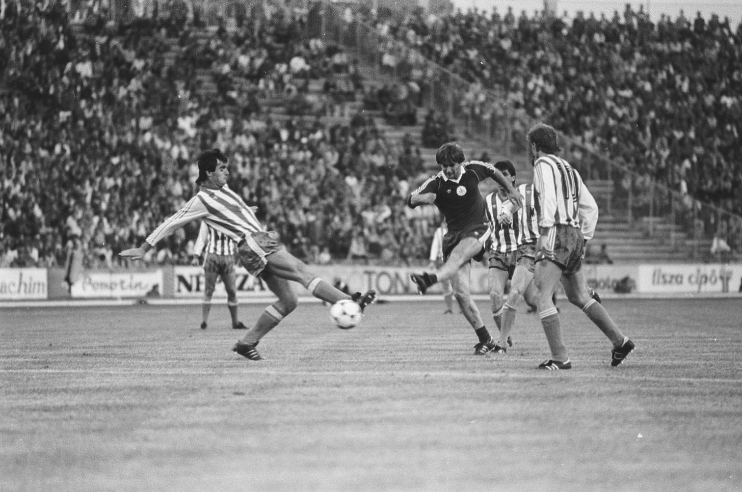 idokapszula_nb_i_1985_86_9_fordulo_u_dozsa_ferencvaros_dekany_gabor.jpg