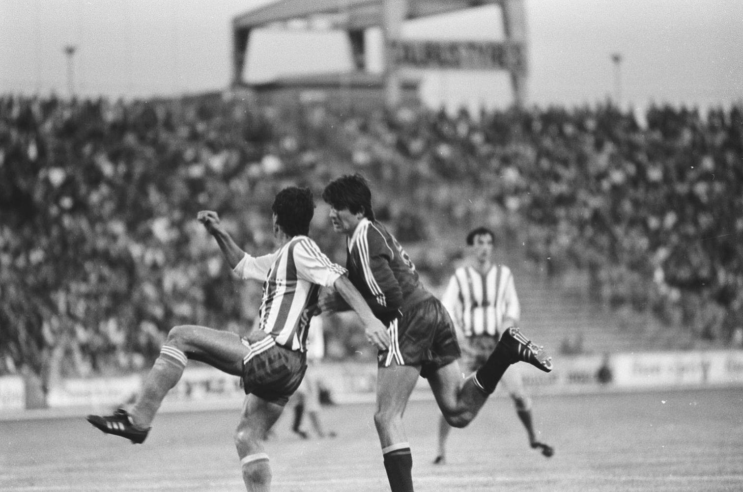 idokapszula_nb_i_1985_86_9_fordulo_u_dozsa_ferencvaros_kovacs_ervin.jpg