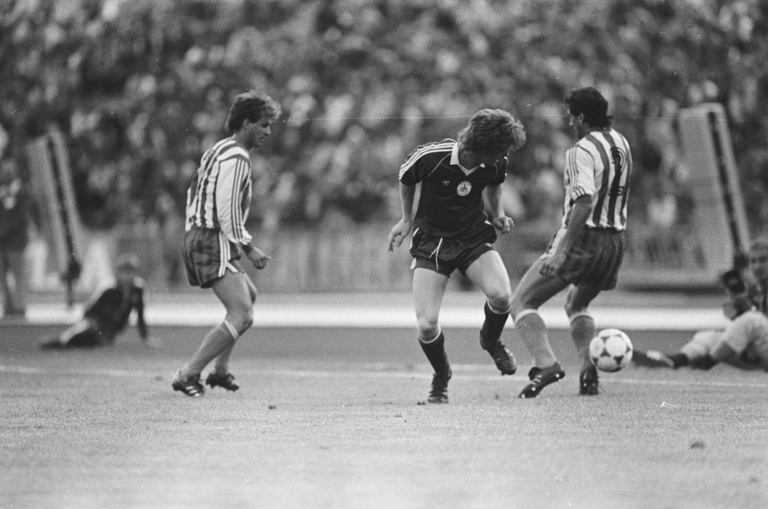idokapszula_nb_i_1985_86_9_fordulo_u_dozsa_ferencvaros_szabo_andras.jpg