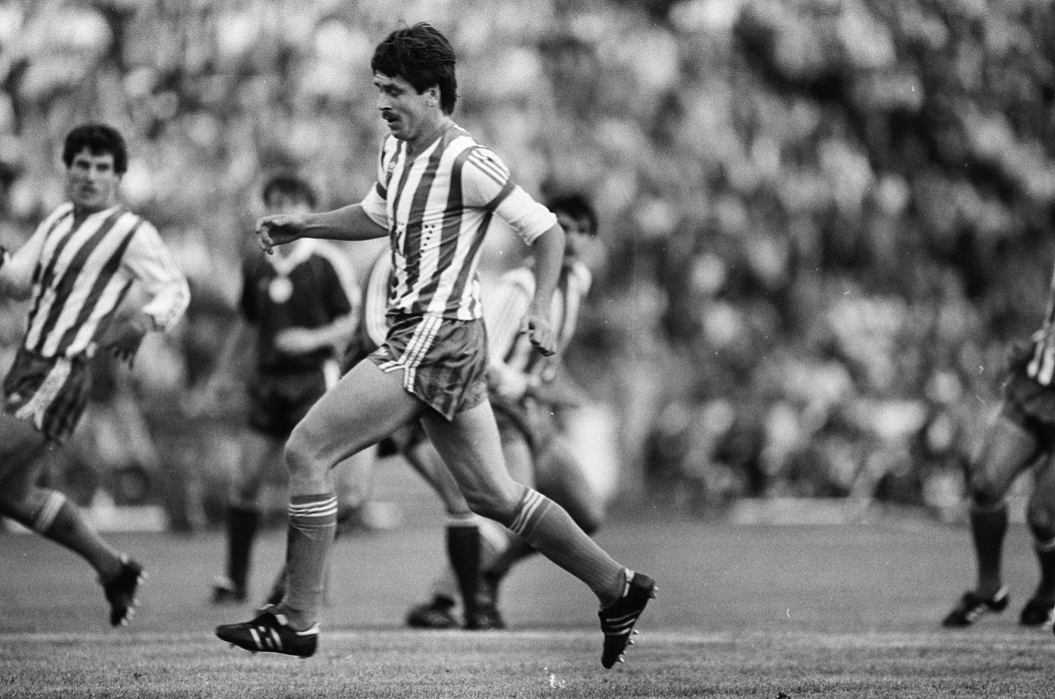 idokapszula_nb_i_1985_86_9_fordulo_u_dozsa_ferencvaros_szanto_gabor.jpg