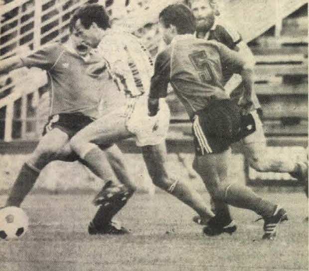 idokapszula_nb_i_1985_86_klubcsapataink_nemzetkozi_kupaszereplese_1_fordulo_1_kor_4_fordulo_ferencvaros_pecsi_msc_banki_jozsef.jpg