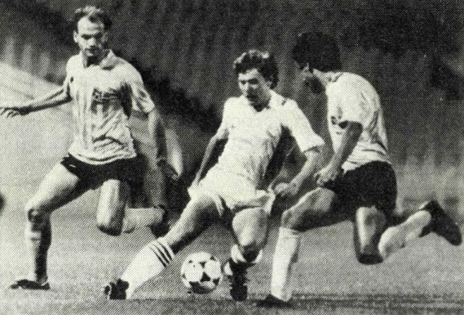 idokapszula_nb_i_1985_86_klubcsapataink_nemzetkozi_kupaszereplese_1_fordulo_1_kor_bek_aek_athen_real_madrid_butragueno.jpg