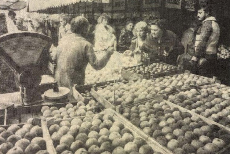 idokapszula_nb_i_1985_86_klubcsapataink_nemzetkozi_kupaszereplese_1_fordulo_1_kor_boseges_aruvalasztek.jpg