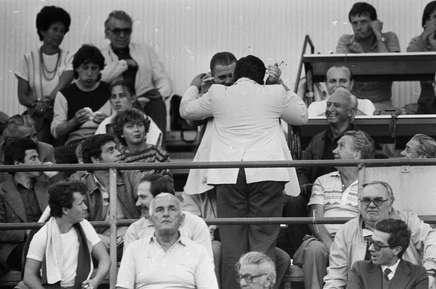 idokapszula_nb_i_1985_86_klubcsapataink_nemzetkozi_kupaszereplese_1_fordulo_1_kor_bp_honved_shamrock_rovers_puskas_ocsi.jpg