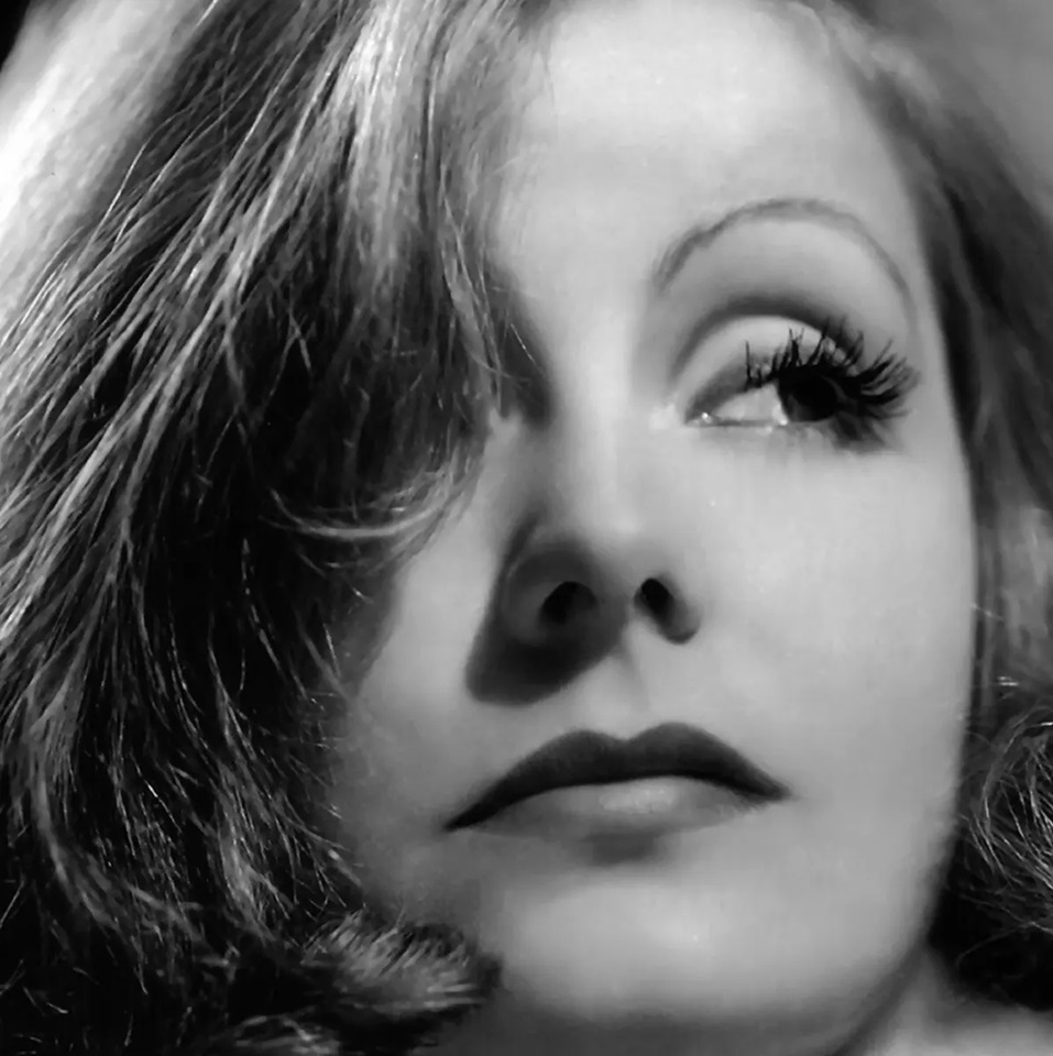 idokapszula_nb_i_1985_86_klubcsapataink_nemzetkozi_kupaszereplese_1_fordulo_1_kor_greta_garbo.jpg
