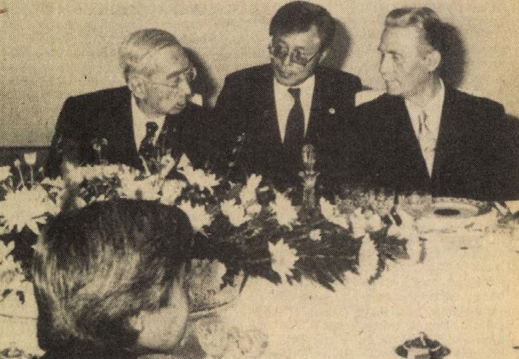 idokapszula_nb_i_1985_86_klubcsapataink_nemzetkozi_kupaszereplese_1_fordulo_1_kor_lazar_gyorgy_hirohito_csaszar.jpg