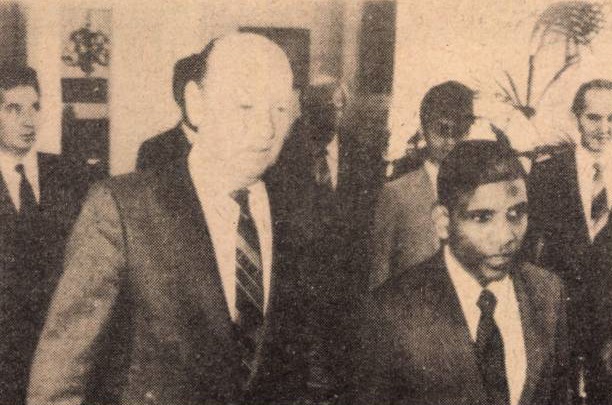 idokapszula_nb_i_1985_86_klubcsapataink_nemzetkozi_kupaszereplese_1_fordulo_1_kor_varkonyi_peter_szuppiah_dhanabalan.jpg