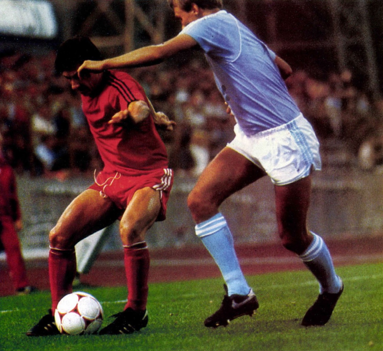 idokapszula_nb_i_1985_86_klubcsapataink_nemzetkozi_kupaszereplese_1_fordulo_1_kor_videoton_ff_malmo_majer_persson.jpg