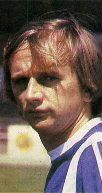 idokapszula_nb_i_1985_86_bevezetes_bekescsaba_csapatkapitany_pasztor_jozsef.jpg