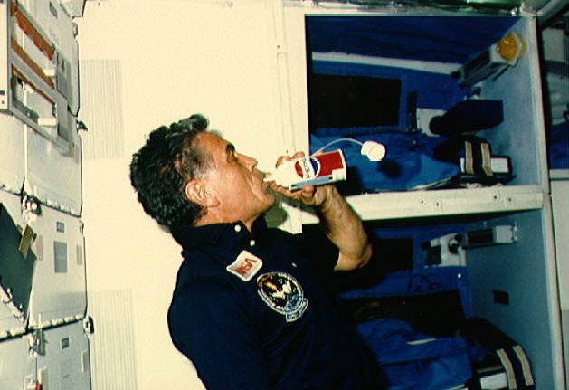 idokapszula_nb_i_1985_86_bevezetes_challenger_sts_51f_pepsi.jpg