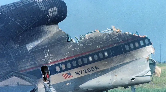 idokapszula_nb_i_1985_86_bevezetes_delta_airlines_191-es_jarat.jpg