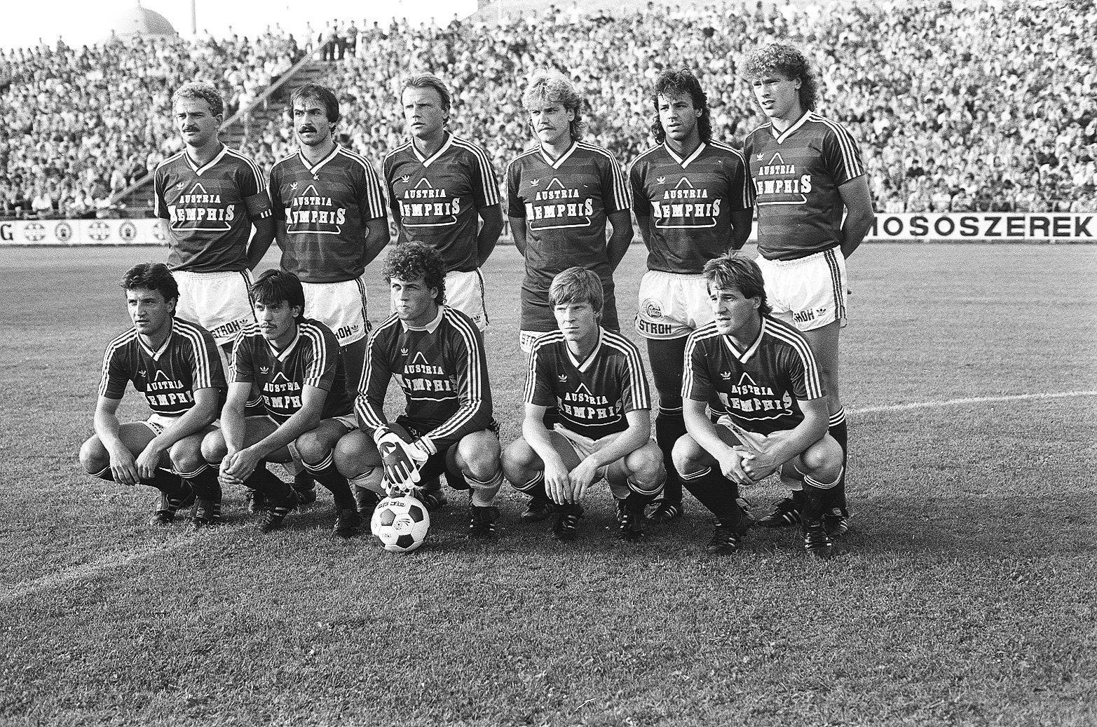 idokapszula_nb_i_1985_86_bevezetes_ferencvaros_austria_wien_csapatkep_2.jpg