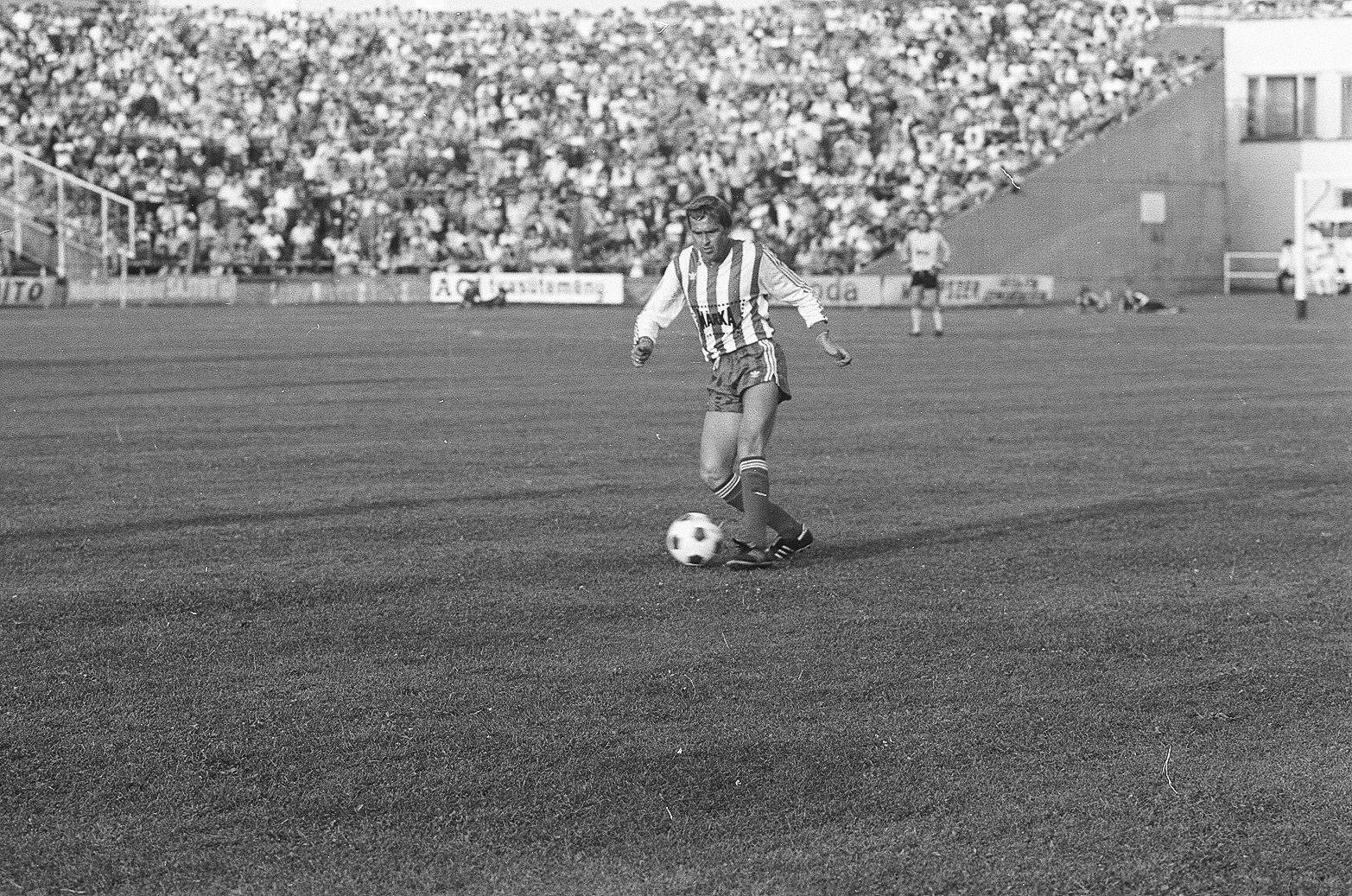 idokapszula_nb_i_1985_86_bevezetes_ferencvaros_austria_wien_mucha_jozsef.jpg