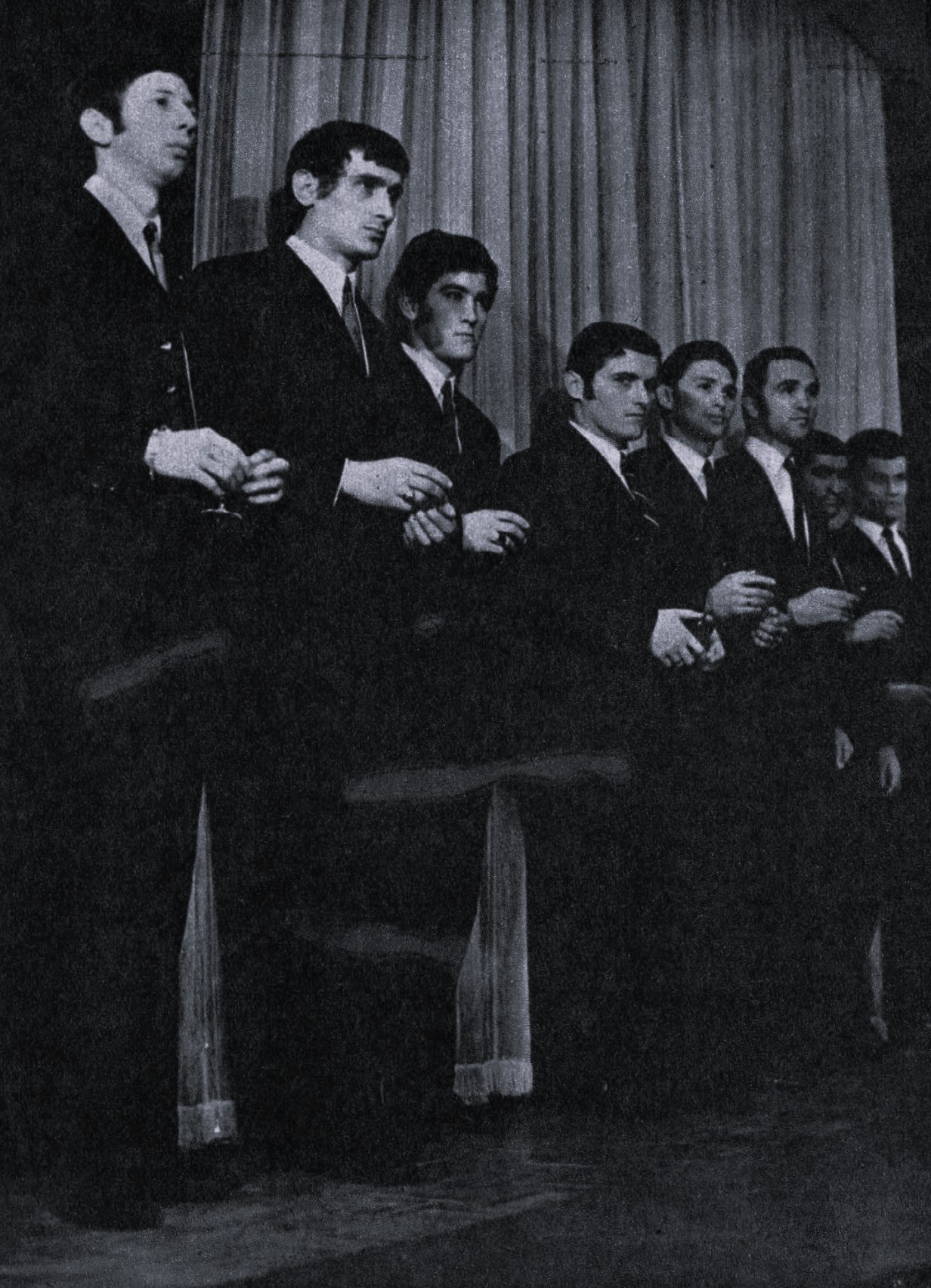 osztalynaplo_fazekas_laszlo_ujpesti_dozsa_1969_kepes_sport_on_tizenegye.jpg