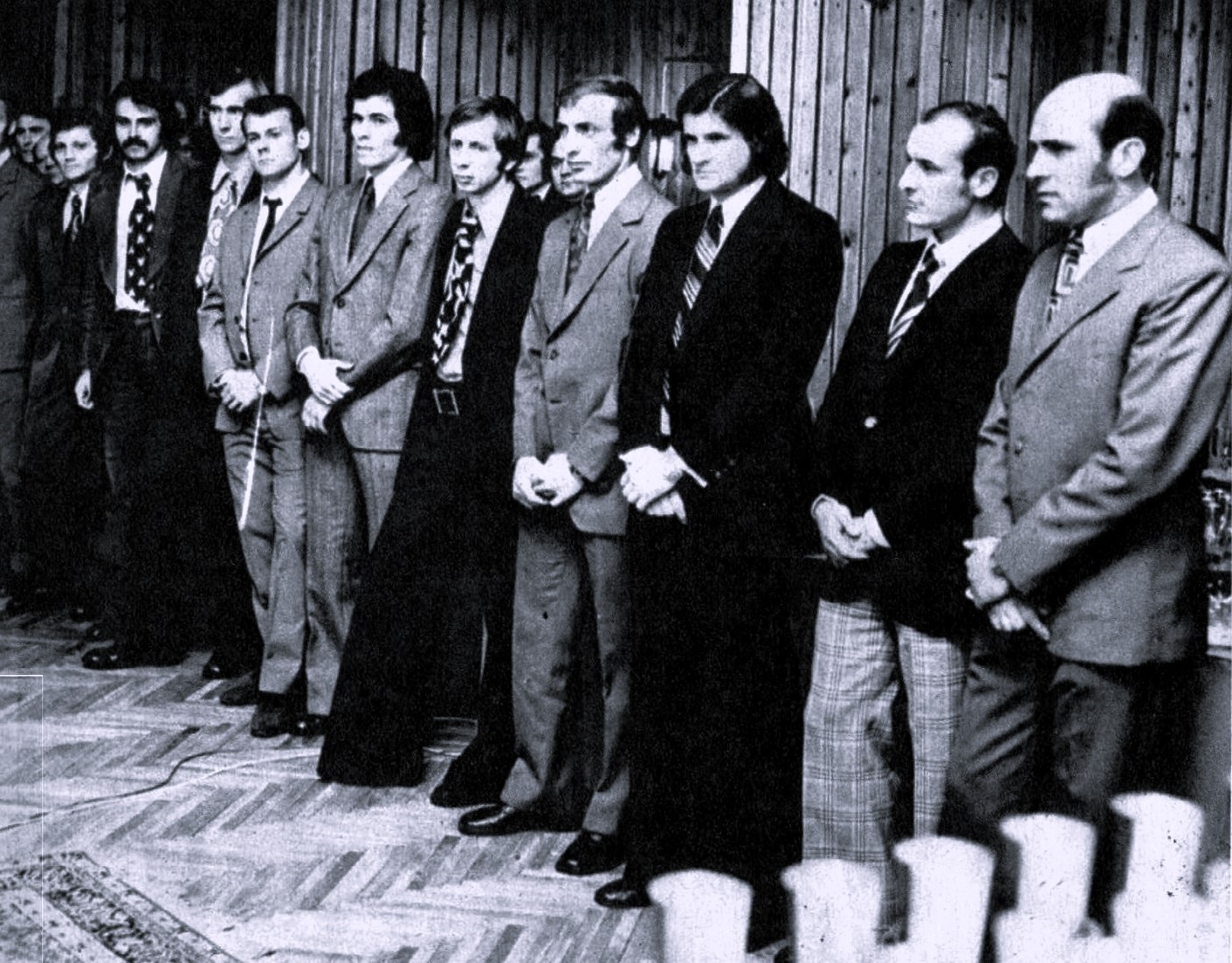 osztalynaplo_fazekas_laszlo_ujpesti_dozsa_1973_kepes_sport_on_tizenegye.jpg