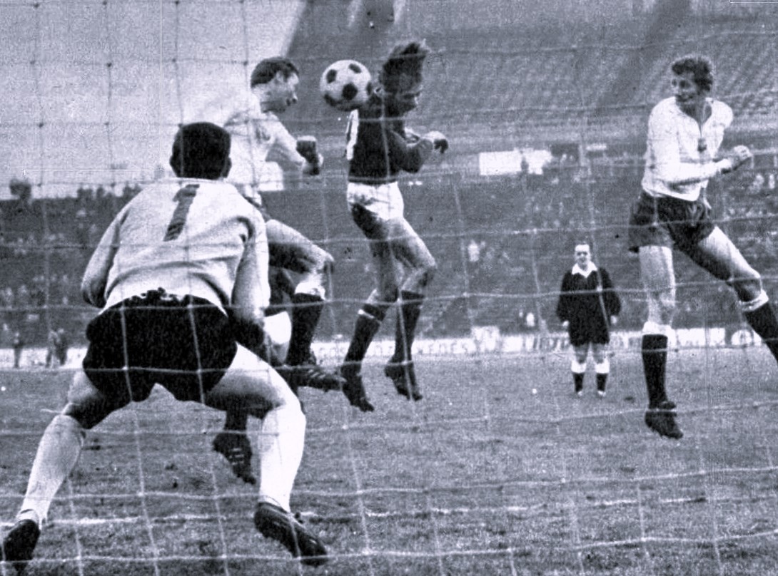 osztalynaplo_fazekas_laszlo_valogatott_1970_lengyelorszag_gol.jpg