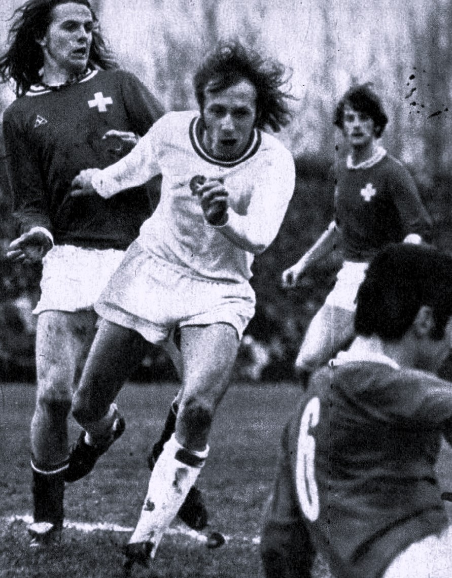 osztalynaplo_fazekas_laszlo_valogatott_1974_svajc.jpg