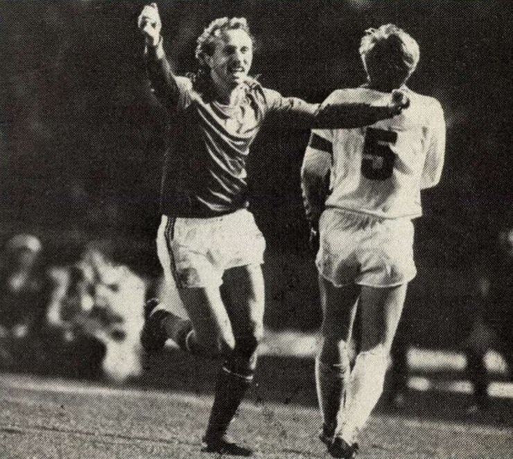 osztalynaplo_fazekas_laszlo_valogatott_1981_norvegia_nepstadion_golorom.jpg