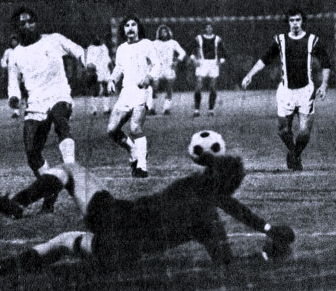 osztalynaplo_juhasz_peter_ujpesti_dozsa_1975_osz_bek_benfica.jpg