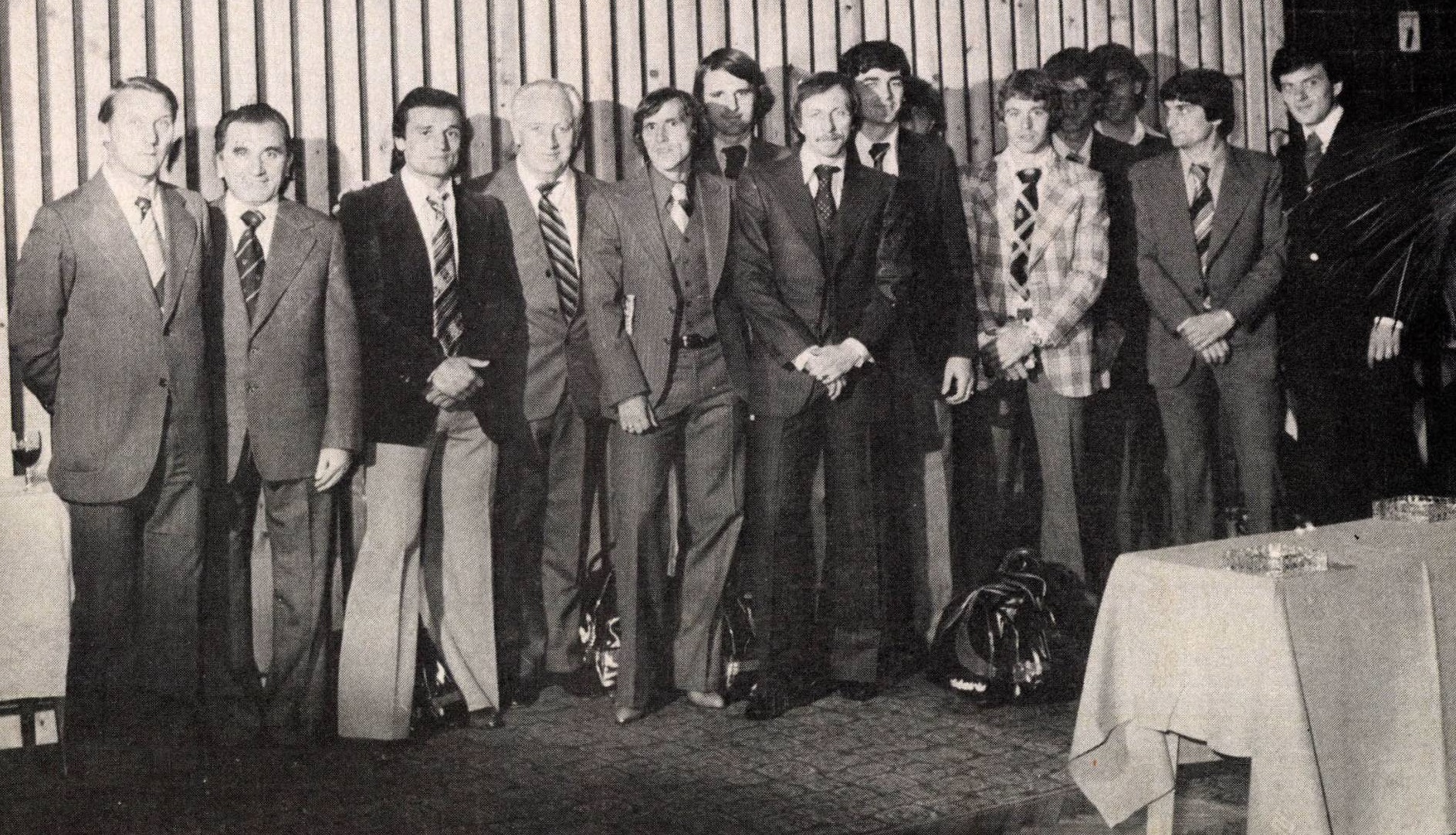 osztalynaplo_pinter_sandor_bp_honved_1978_kepes_sport_on_tizenegye.jpg