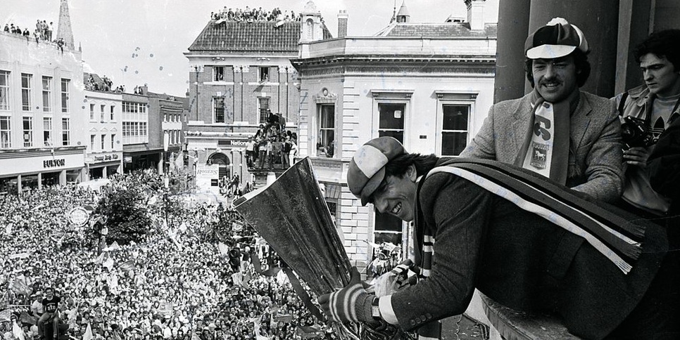 osztalynaplo_Paul_Mariner_Ipswich_FA_Cup.jpg