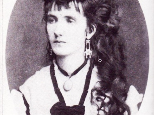 G. Büttner Júlia írónő