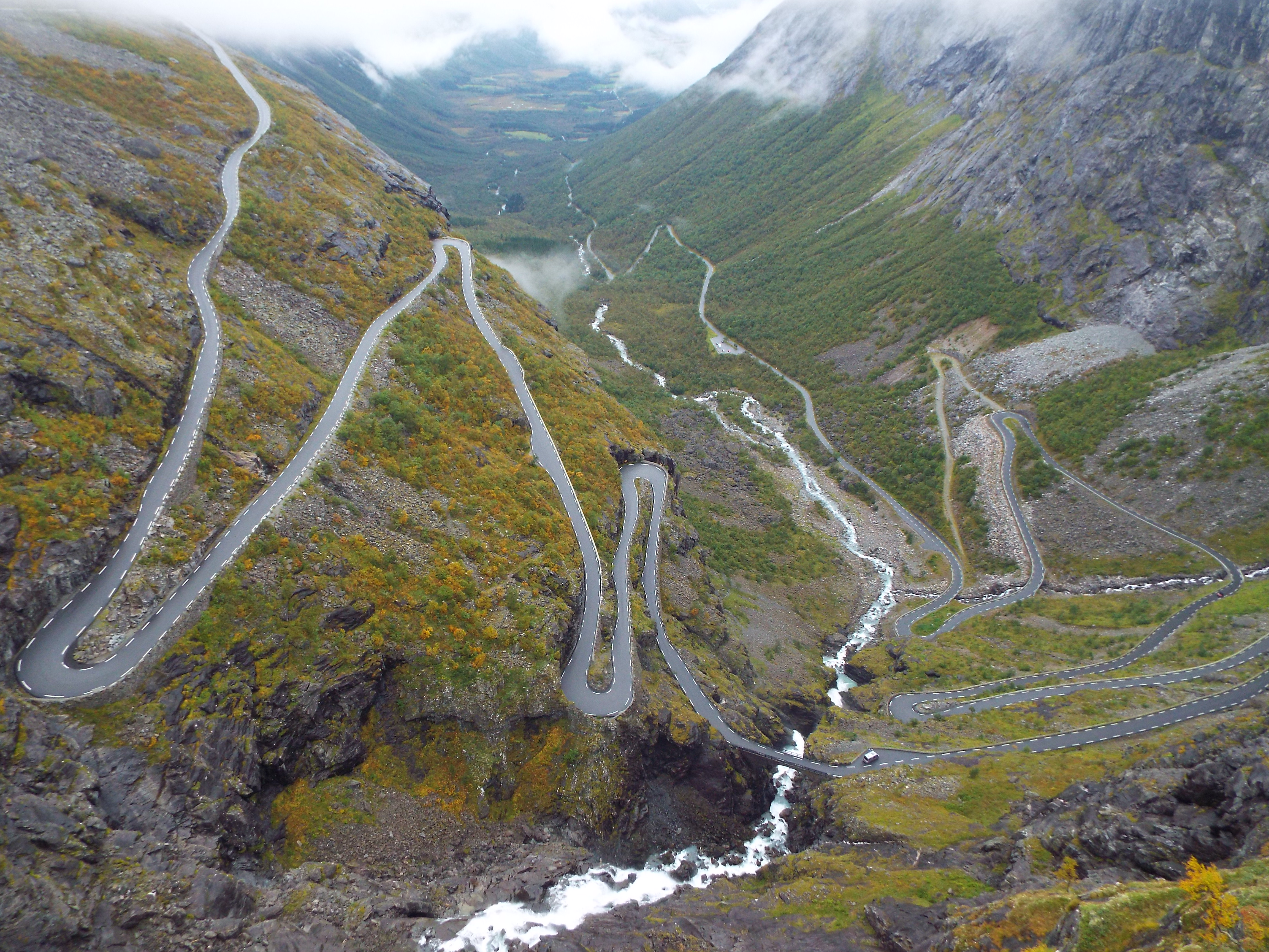 14trollstigen3.JPG