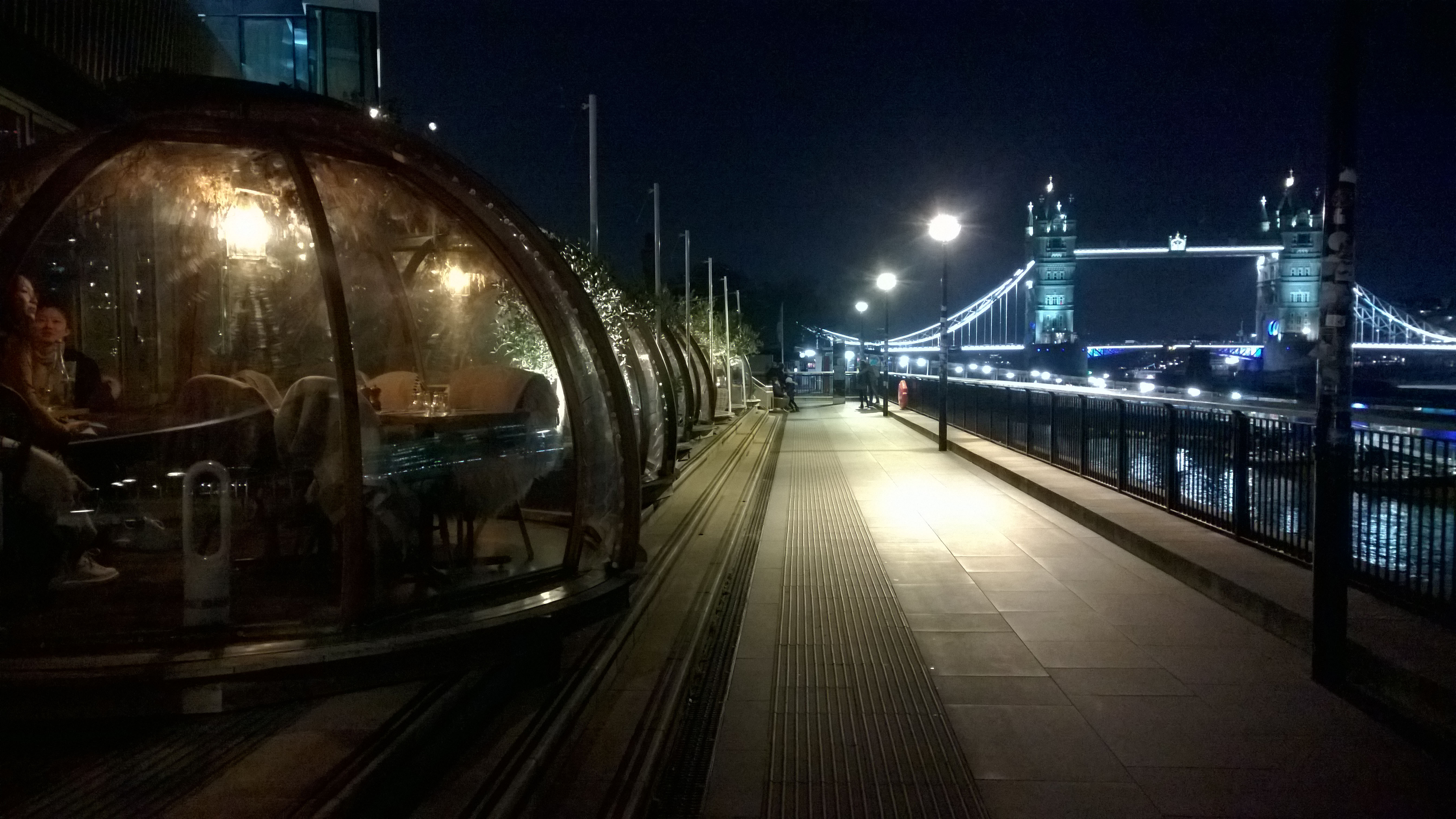 A Tower Bridge-nél is jól be lehet tájolni magunkat,...