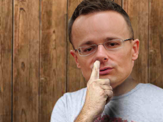 Szijjártó: mindenki hüjje!!