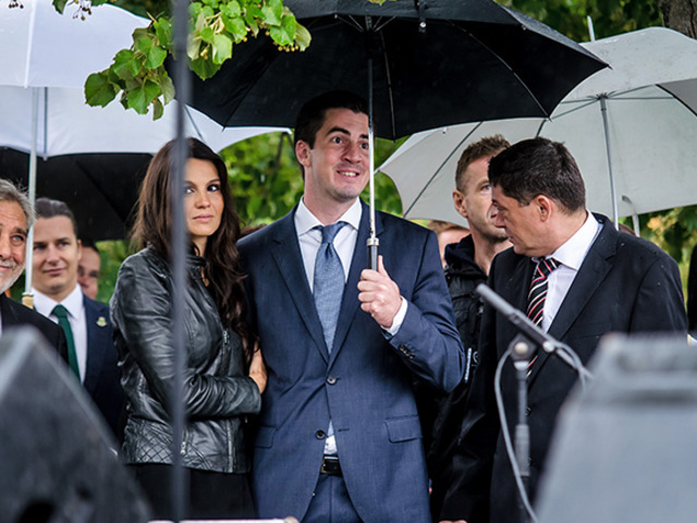 Kocsis Máté istenuccse elkapja az övéit