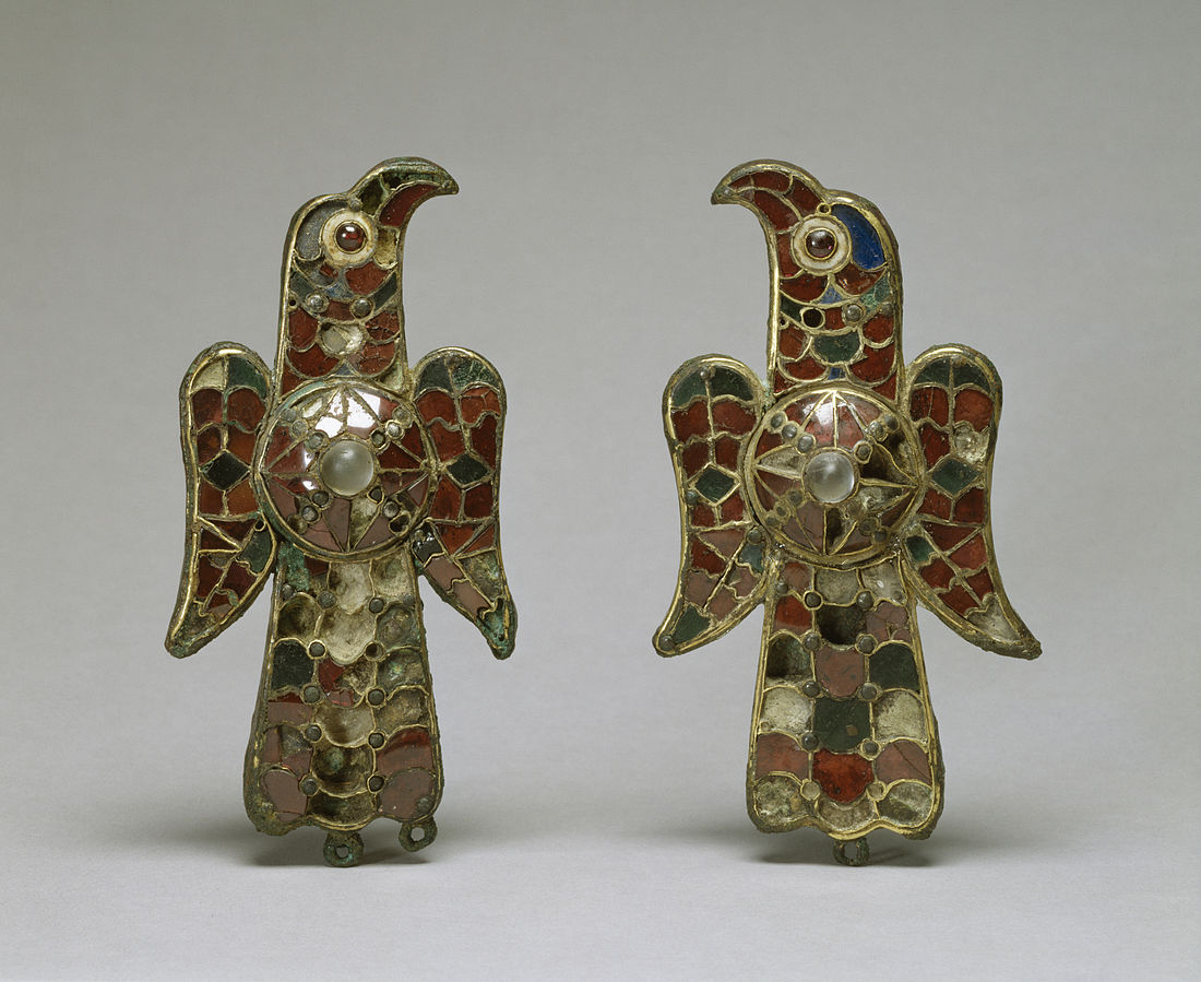 visigothic_pair_of_eagle_fibula_walters_54421_54422_group.jpg