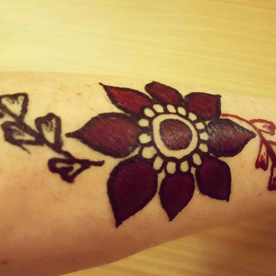 voros_henna1.jpg