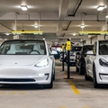A Tesla árazása és magas üzemeltetési költségei veszteséget okoznak a Hertz autókölcsönző cégnek