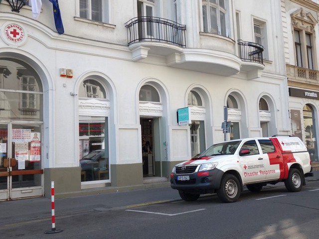 Már kapható Budapesten az empátiával dúsított víz - Empathy Cafe & Bistro