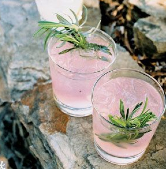 Pink gin spritz
