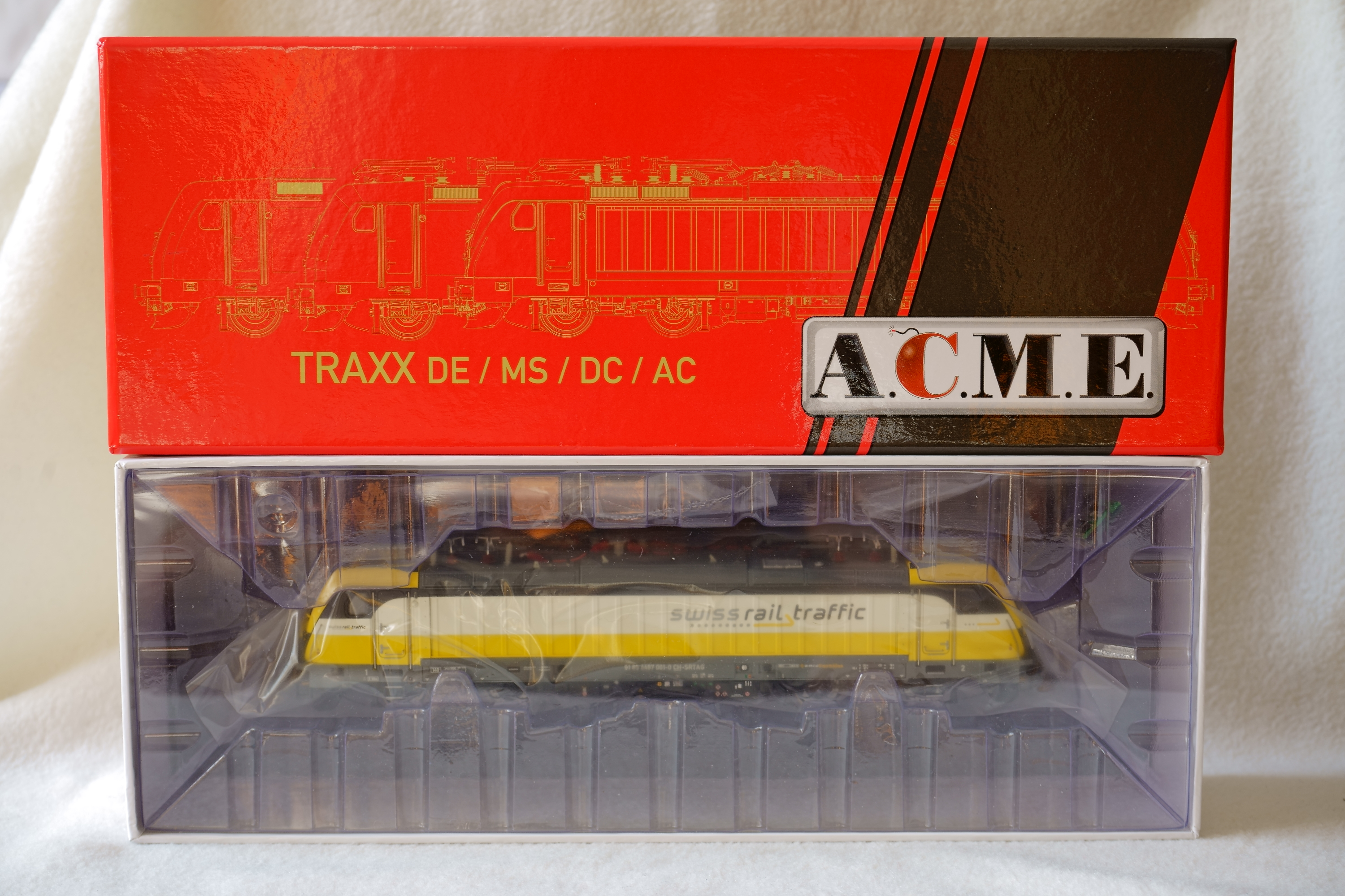 acme_traxx3_1.JPG