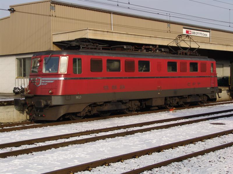 die-arme-ae-66-11414-23810.jpg