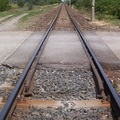 Út és vasút egy szinten
