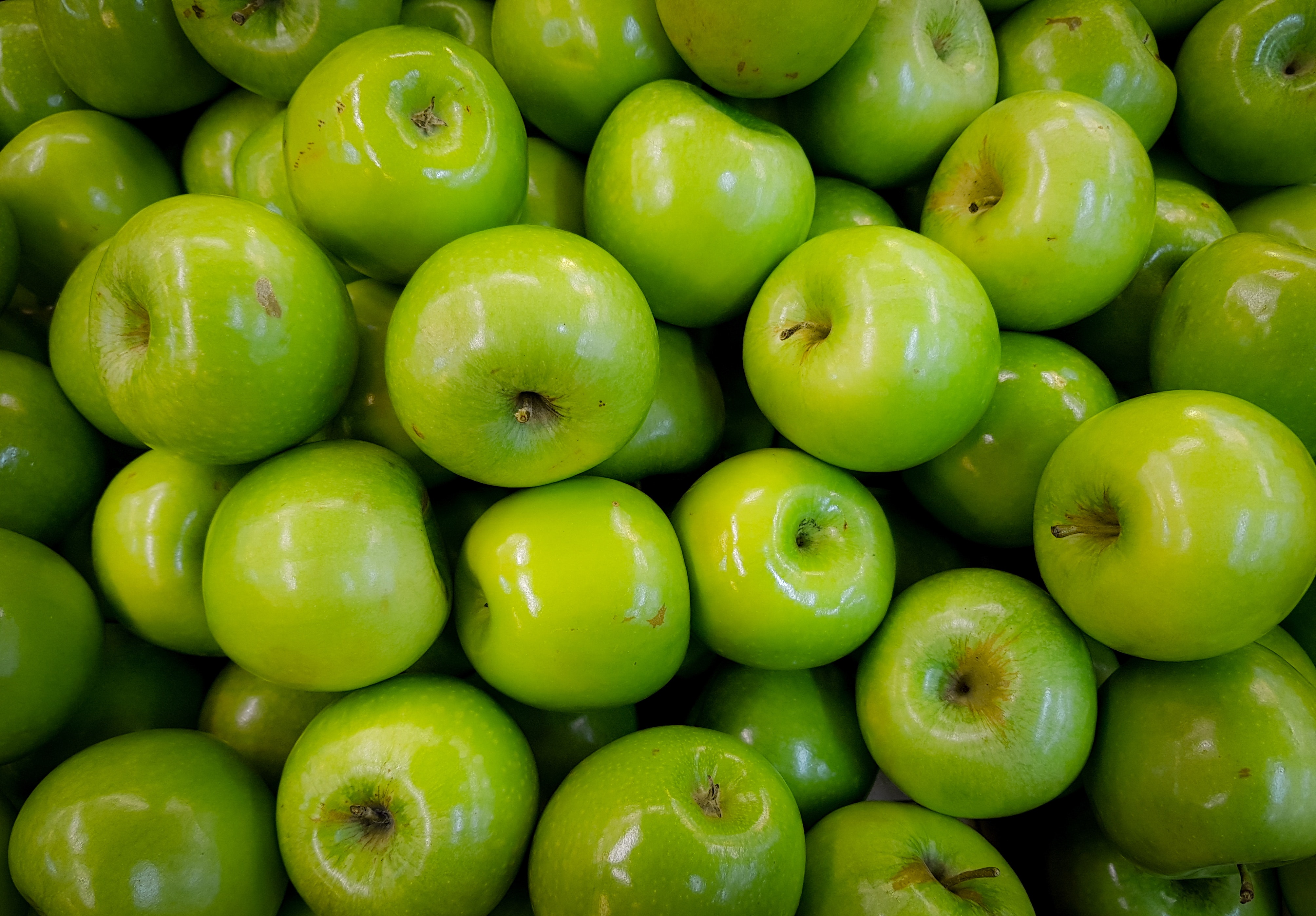 abundance-apples-close-up-693794.jpg