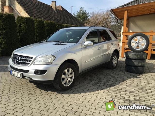 MERCEDES-BENZ ML 320