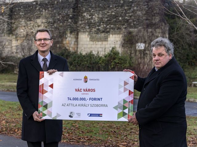A váciak nem Attila-szoborra költenének 74 milliót, de arra fognak