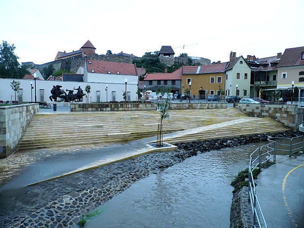 eger_stream_in_eger_1.JPG