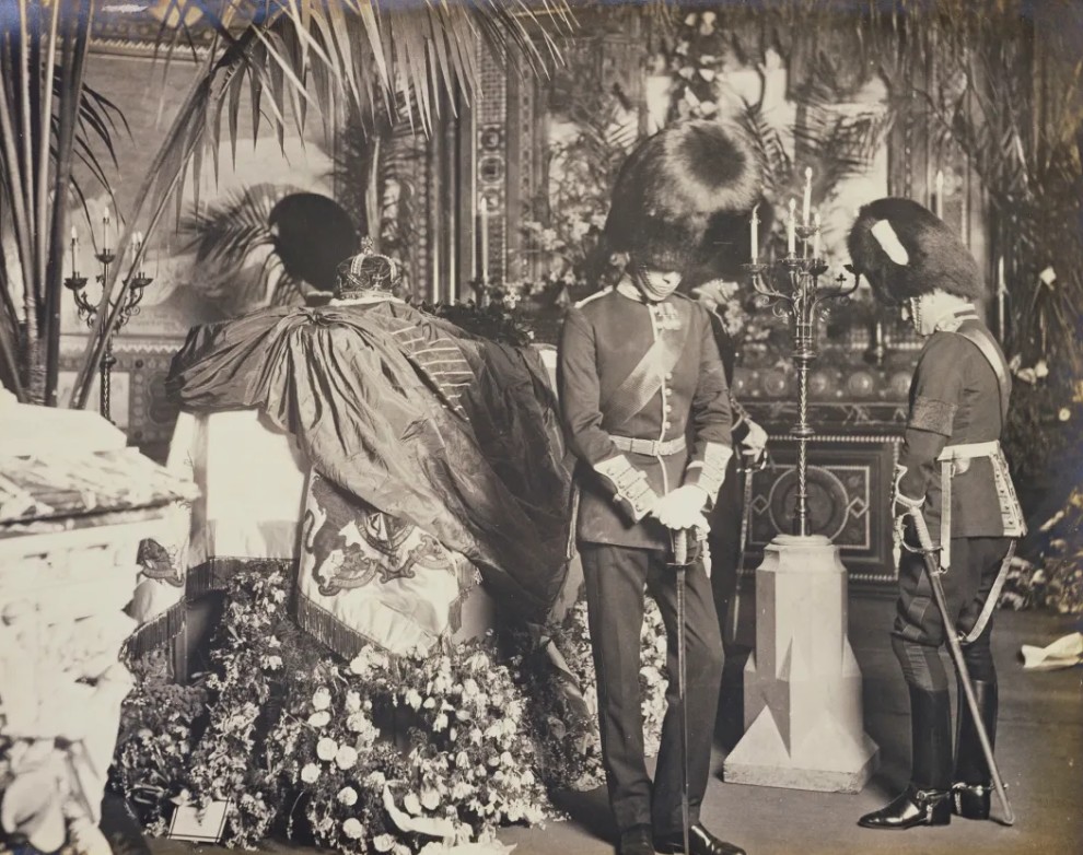 windsor_albert_emlekkapolna0201.jpg